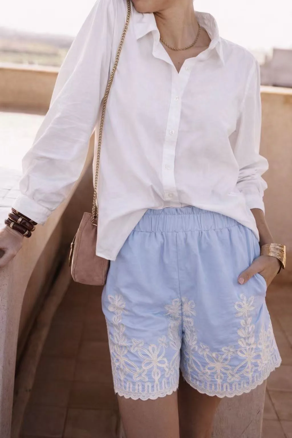 Short Najwa - Image 7